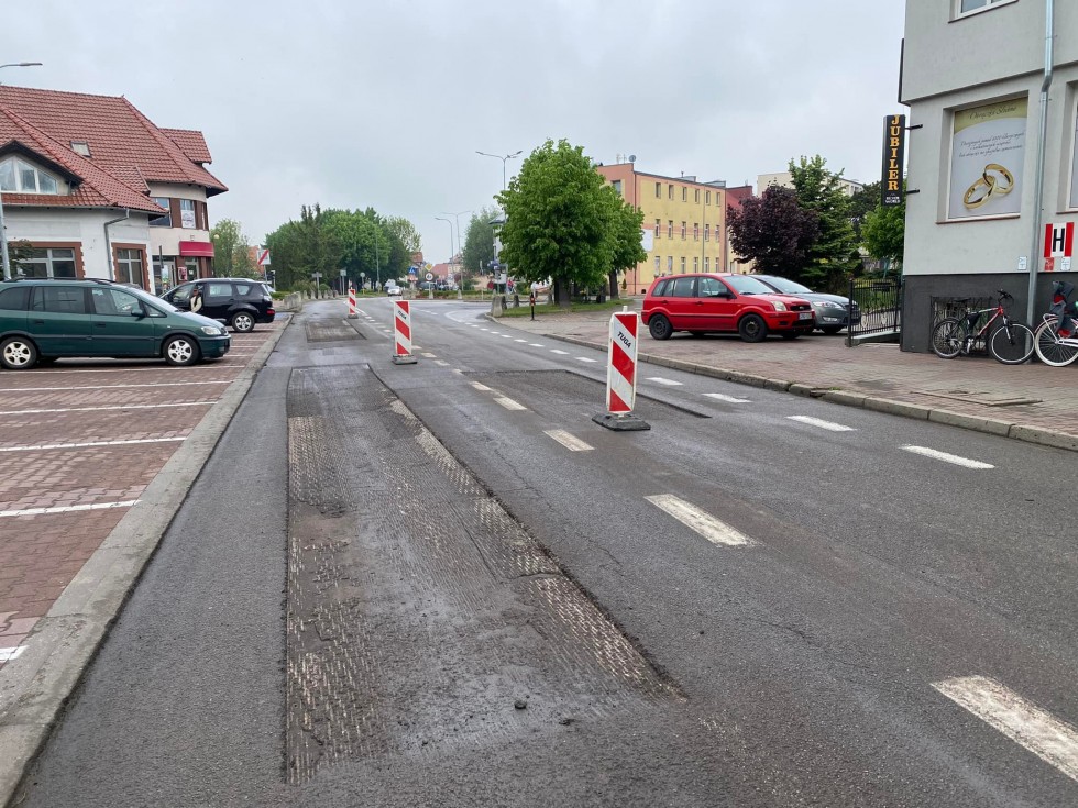 Nowy Dwór Gdański. Utrudnienia na drogach – trwają prace naprawcze.