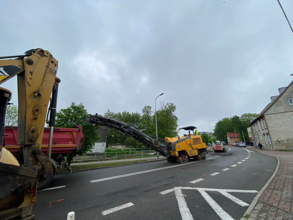 Nowy Dwór Gdański. Utrudnienia na drogach – trwają prace naprawcze.