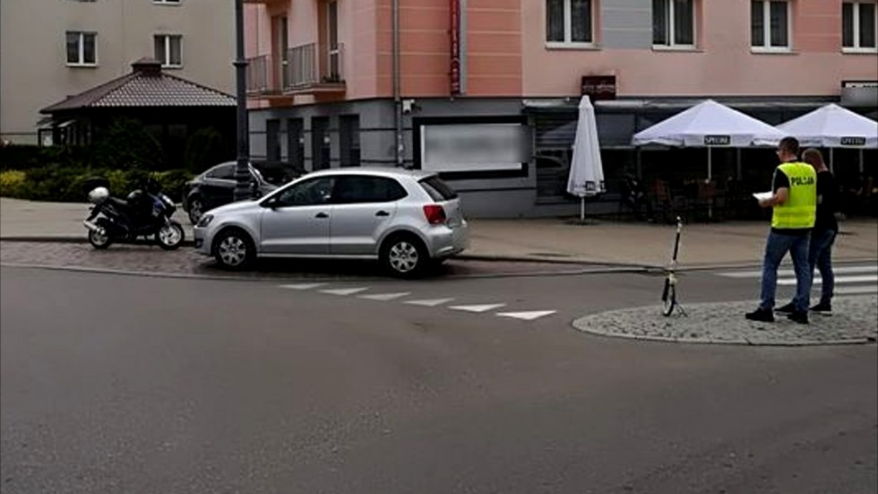 Malbork. Jedna osoba w szpitalu po potrącenie skutera w centrum miasta.