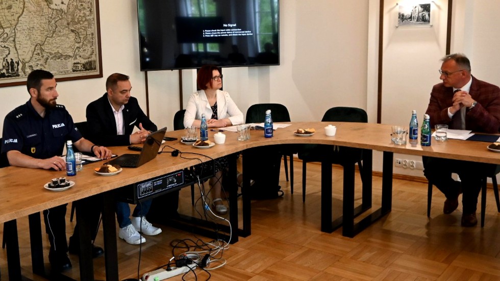 Nowy Dwór Gdański. Kryzys psychologiczny dzieci i młodzieży – jak eliminować zachowania suicydalne?