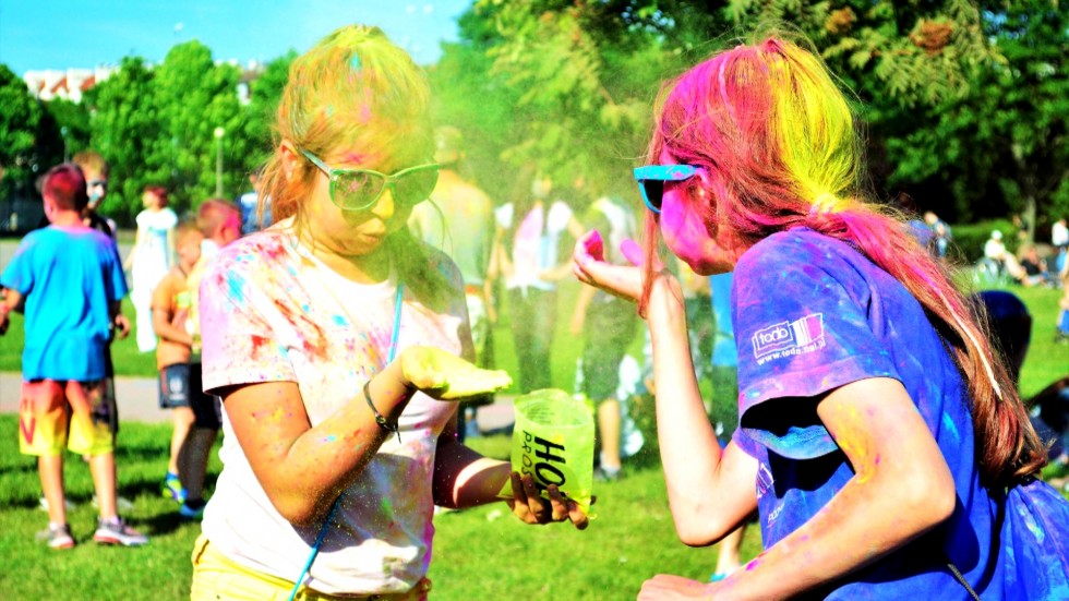 Nowy Dwór Gdański. Holi Święto Kolorów powraca.