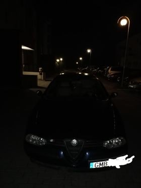 Malbork. Pirat drogowy na ul. Konopnickiej - porzucił auto i zastawił wyjazd z osiedlowego parkingu.