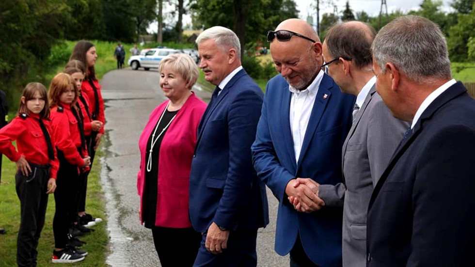 Nowy Targ. Związek Polaków w Niemczech - odsłonięcie tablicy pamiątkowej.