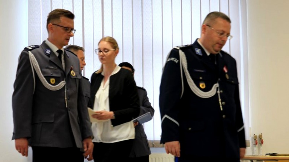 Malbork. Awanse i odznaczenia z okazji Święta Policji.