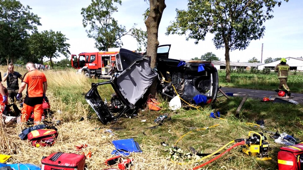 Kierowca zabrany LPR po wypadku w Mątowach Wielkich – weekendowy raport malborskich służb mundurowych.