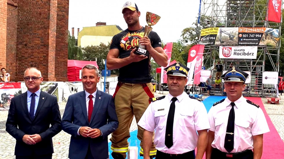 Sztum. Kolejne medale strażaków podczas Toughest Firefighter Racibórz 2022.