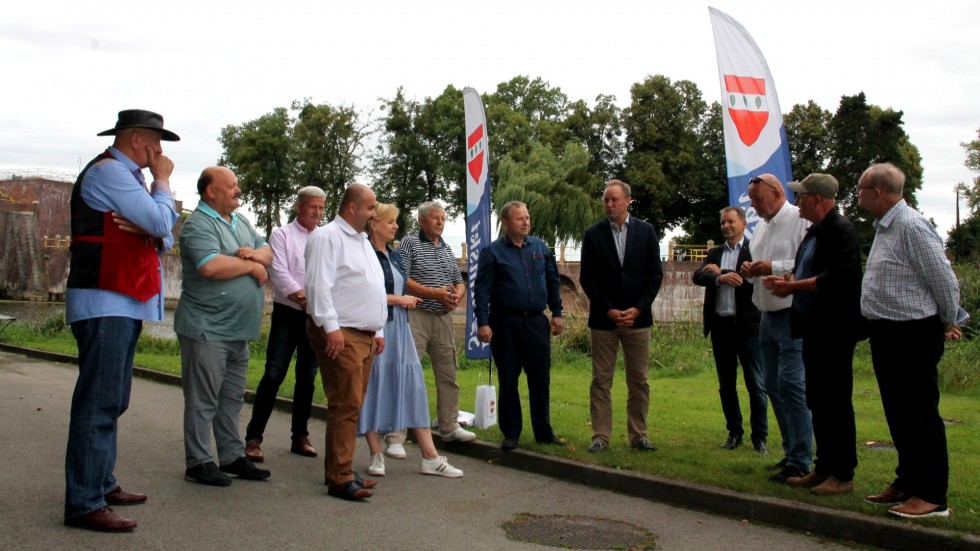 Marszałek Mieczysław Struk odznaczony Certyfikatem Honorowego Żeglarza Mariny Biała Góra.