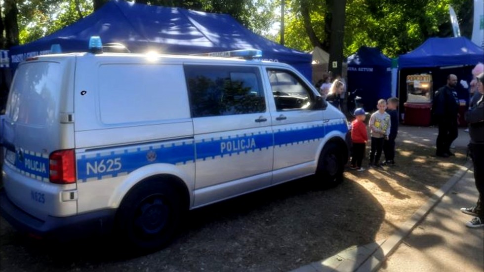 Policjanci na Dniach Ziemi Sztumskiej promowali swój zawód.