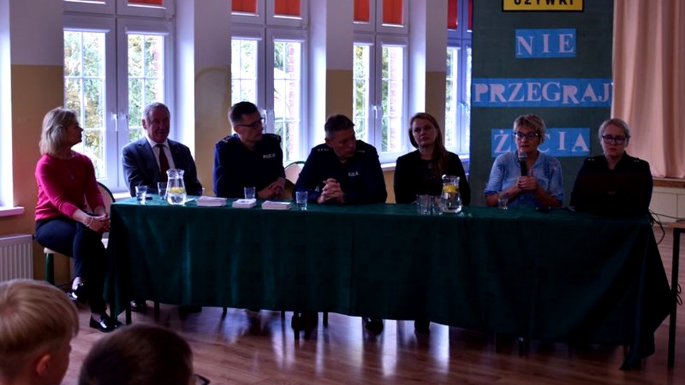 Malbork. Używki – Nie przegraj życia. Inauguracja programu dla młodzieży szkolnej.