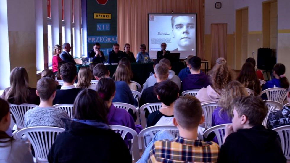 Malbork. Używki – Nie przegraj życia. Inauguracja programu dla młodzieży szkolnej.