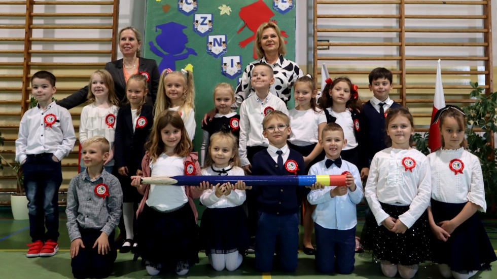 Malbork. Pasowanie pierwszoklasistów w SP2.