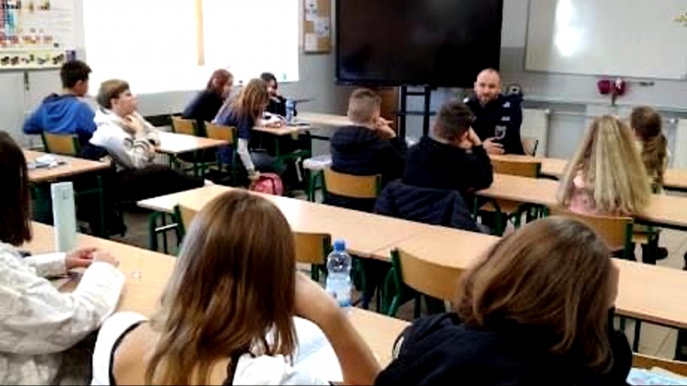 Sztum. Czym jest cyberprzemoc i odpowiedzialność karna nieletnich?