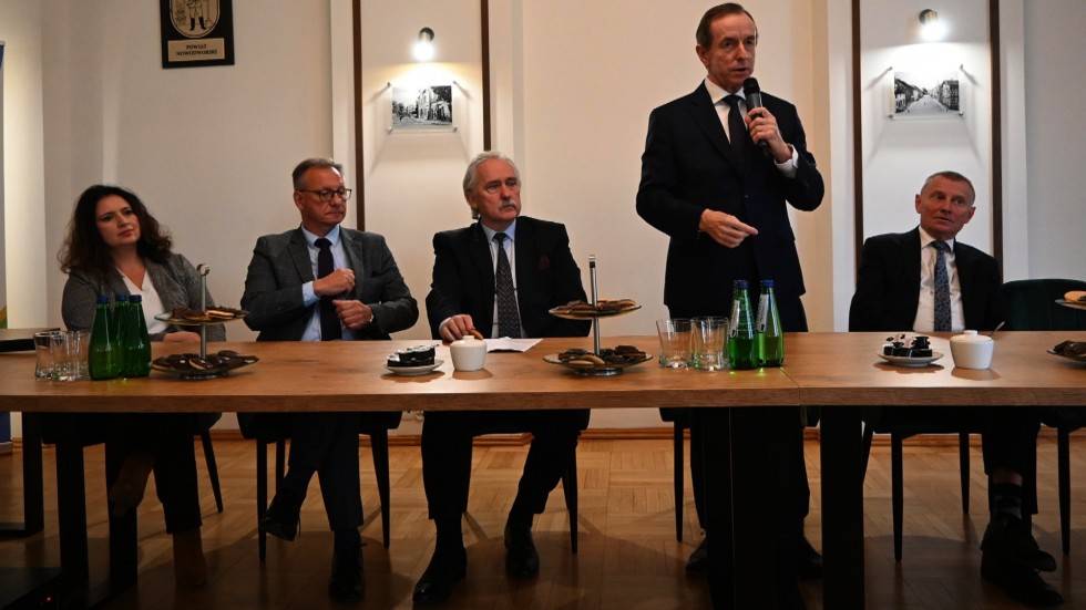 Nowy Dwór Gdański. Spotkanie Marszałka Senatu RP Tomasza Grodzkiego z młodzieżą.