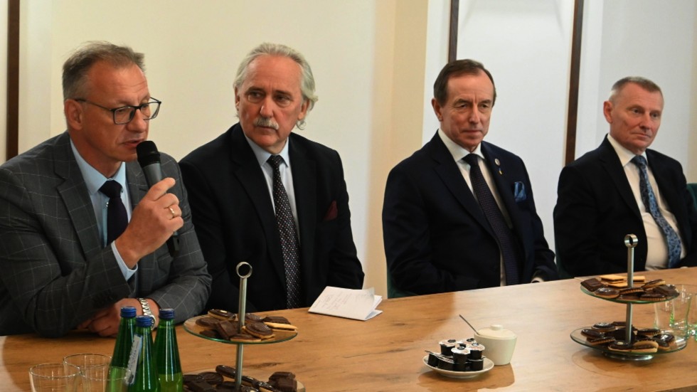Nowy Dwór Gdański. Spotkanie Marszałka Senatu RP Tomasza Grodzkiego z młodzieżą.