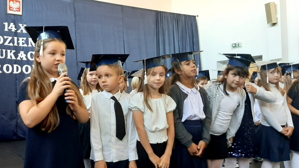 Gmina Malbork. Pasowanie pierwszoklasistów i Dzień Edukacji Narodowej.