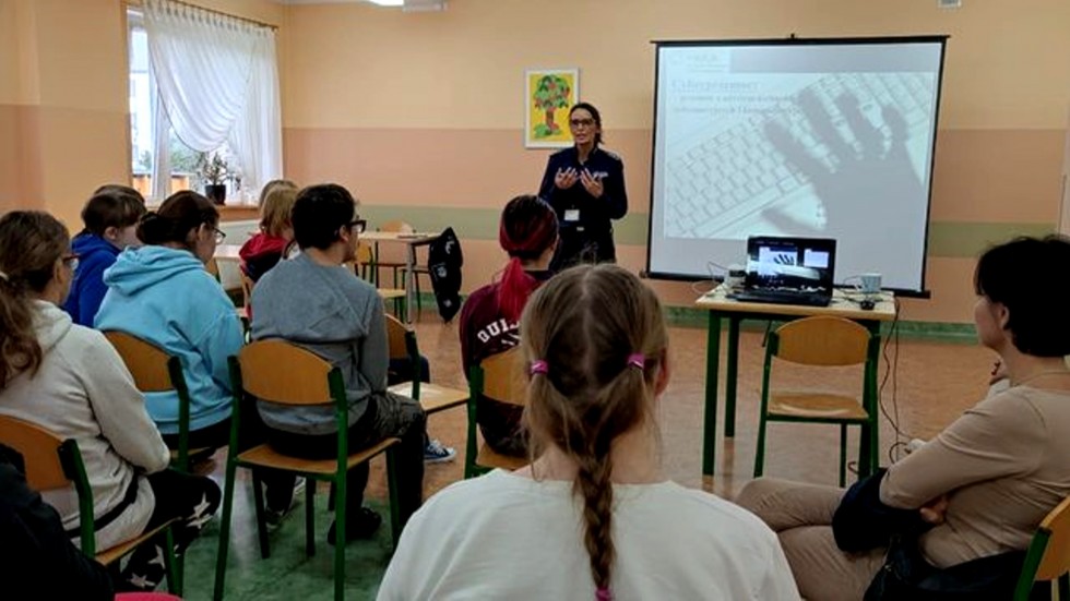 SOSW Malbork. Policjanci uczestniczyli w projekcie Triada Profilaktyczna.