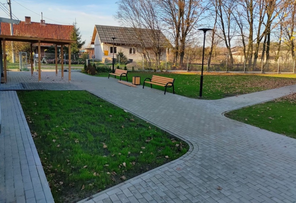 Gmina Miłoradz. Nowa przestrzeń przy Centrum Aktywności Seniora.