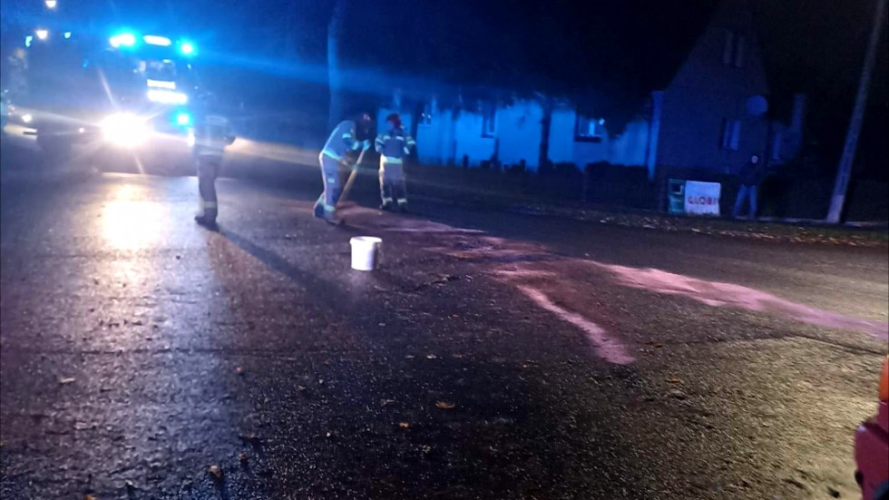 Gmina Stare Pole. Pijany kierowca spowodował kolizję i oddalił się z miejsca zdarzenia.