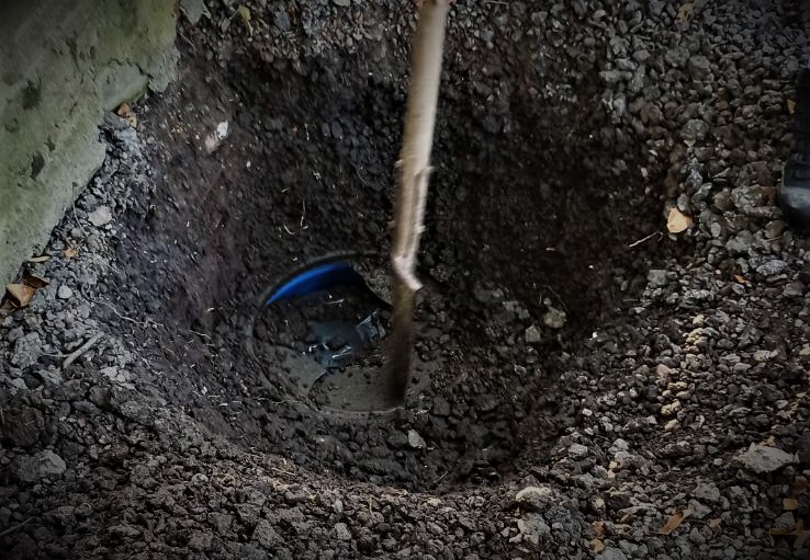 Malbork. 15 kg narkotyków i 5 mln zł znaleziono na terenie jednej z posesji.