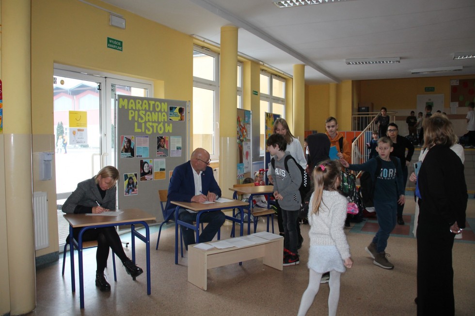 Sztum. Maraton Pisania Listów - w obronie praw człowieka.