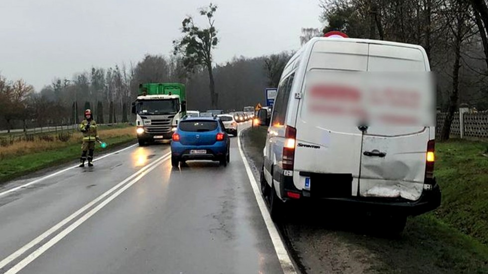 DK55. Kolizja trzech aut na ul. Głowackiego w Malborku.