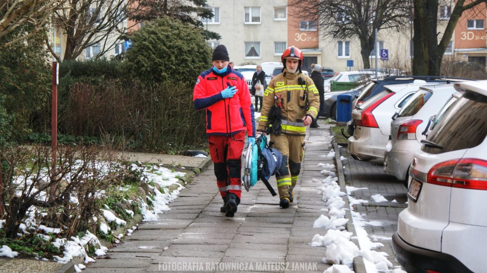 Nowy Dwór Gdański. Śmigłowiec LPR lądował na Osiedlu Wyszyńskiego.