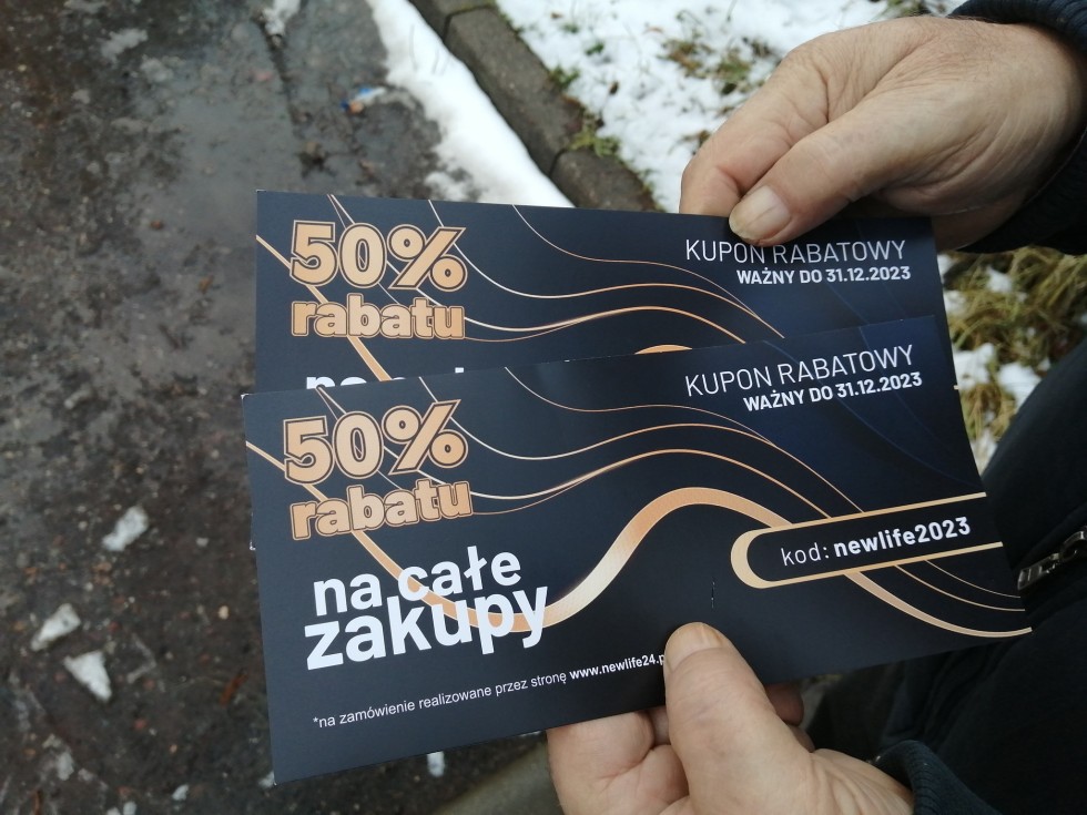 Elbląg: Policjanci na pokazie sprzedażowym. Zapraszane osoby miały dostać za darmo… telewizor.