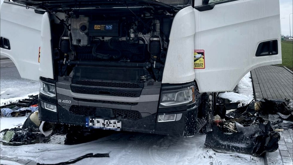 S7. Pożar ciężarówki na parkingu.