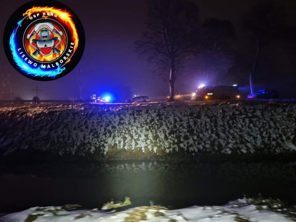 Gmina Lichnowy. Porzucony samochód w polu i nocne poszukiwania kierowcy.