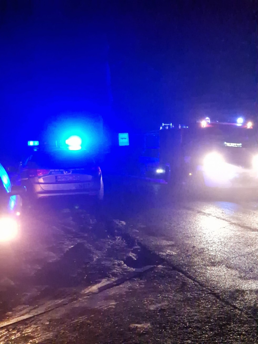 Gmina Lichnowy. Porzucony samochód w polu i nocne poszukiwania kierowcy.