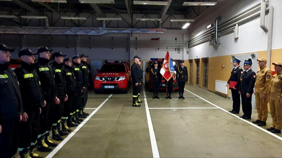 Nowy Dwór Gdański. Ślubowanie nowo przyjętych strażaków.