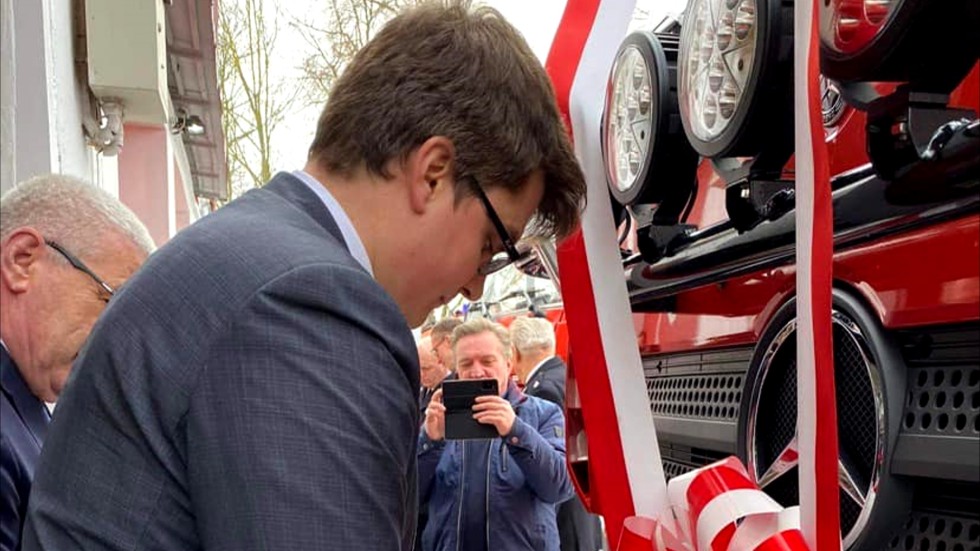 Gmina Lichnowy. Do strażaków – ochotników trafił nowy samochód.