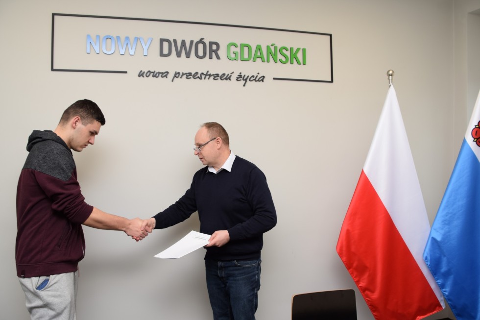 Nowy Dwór Gdański. Postawa godna do naśladowania - Paweł i Kacper uhonorowani.