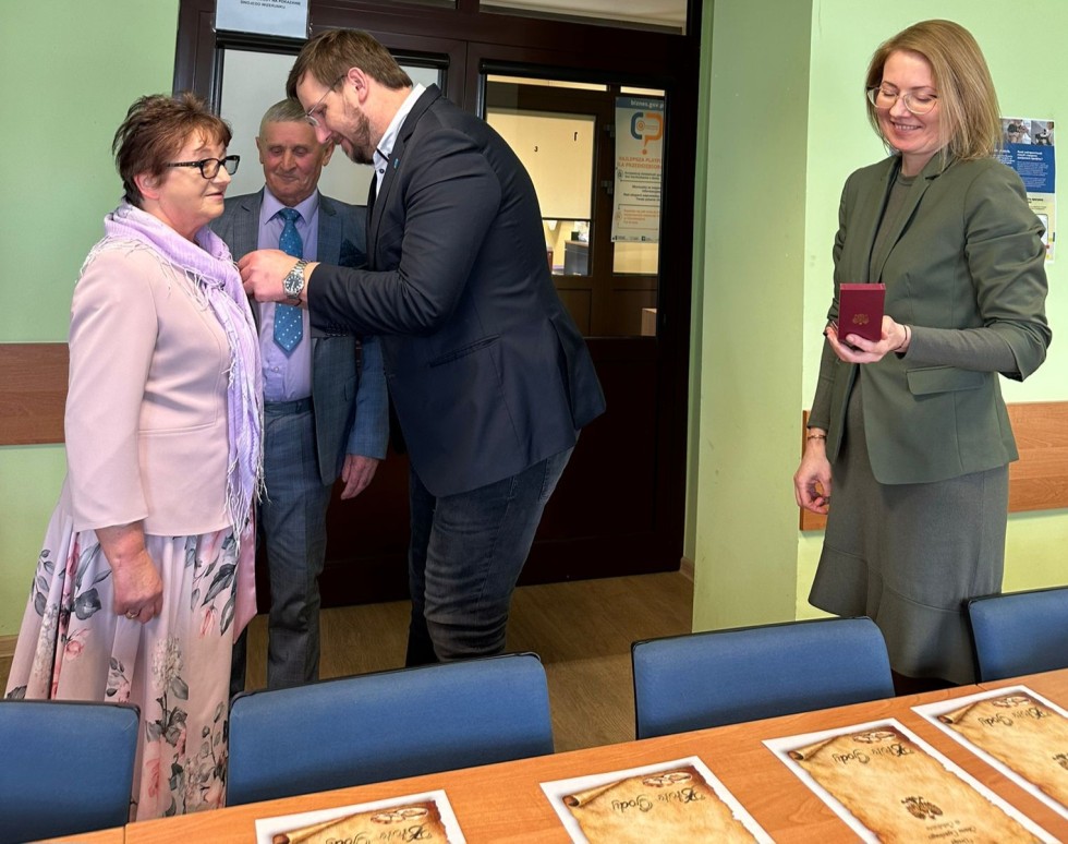 Gmina Sztutowo. Medale za Długoletnie Pożycie Małżeńskie – cztery pary uhonorowane.