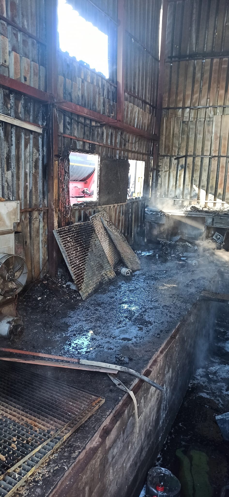 Pożar garażu i altanki – tygodniowy raport malborskich służb mundurowych.