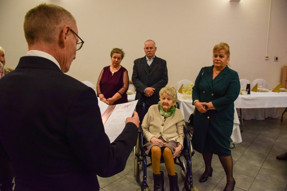 Gmina Nowy Dwór Gdański. 100. urodziny pani Marty Ochockiej z Wiercin.