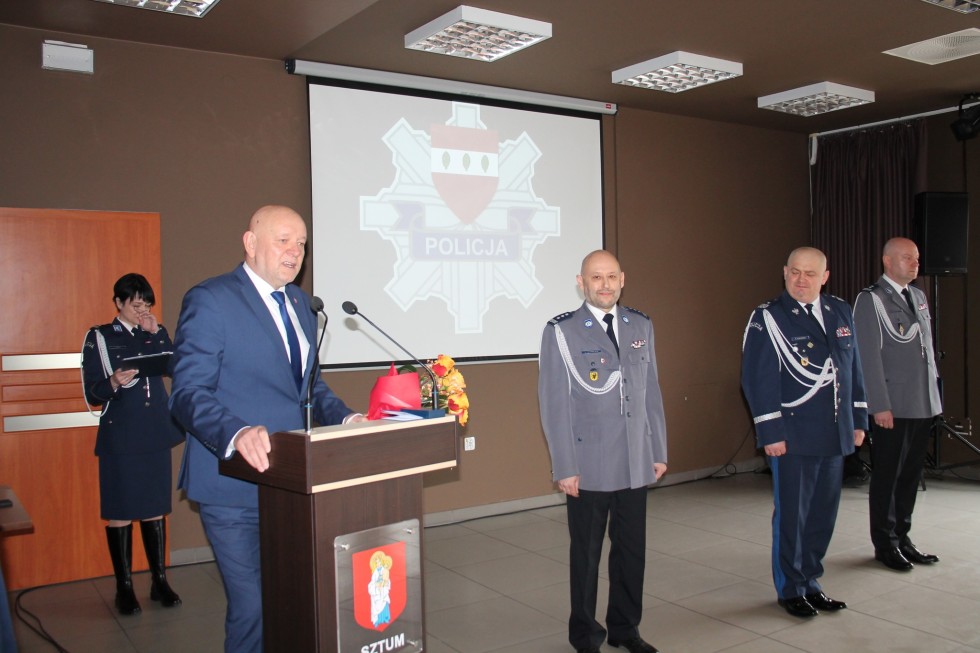 Sztum. Zmiana na stanowisku Komendanta Powiatowego Policji – insp. Robert Sarpalius przeszedł na emeryturę.