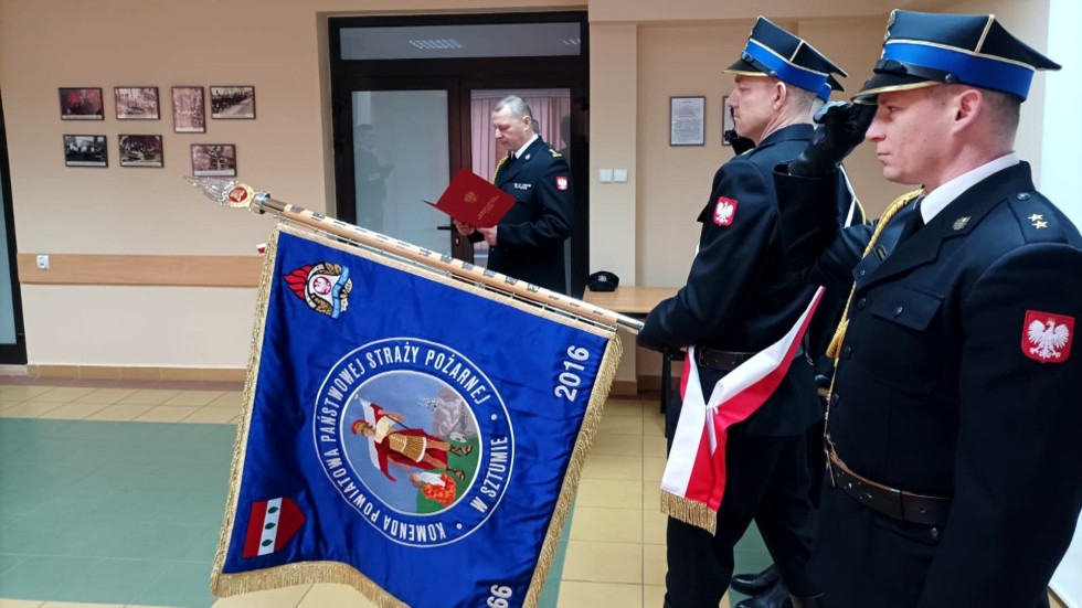 Sztum. Podwójna uroczystość u strażaków – ślubowanie i pożegnanie.