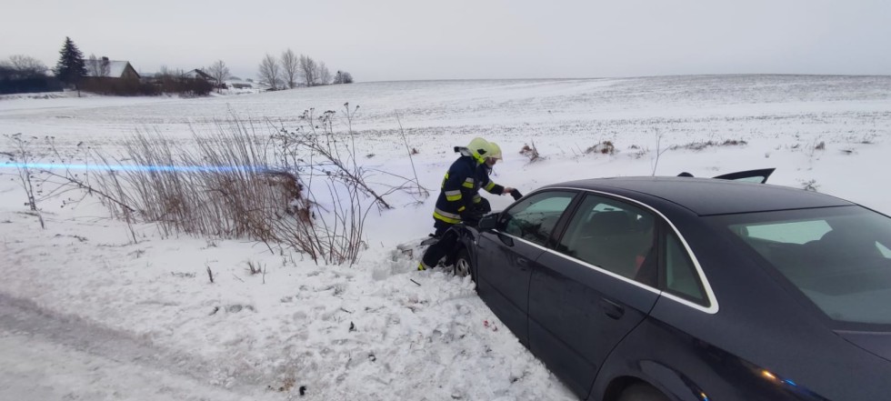 Powiat sztumski. Zderzenie dwóch osobówek w pobliżu miejscowości Szropy.