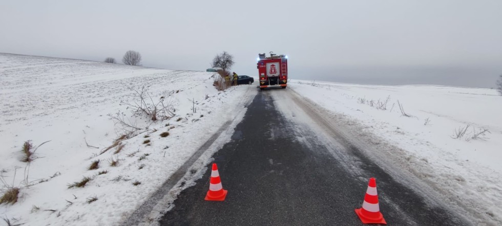 Powiat sztumski. Zderzenie dwóch osobówek w pobliżu miejscowości Szropy.