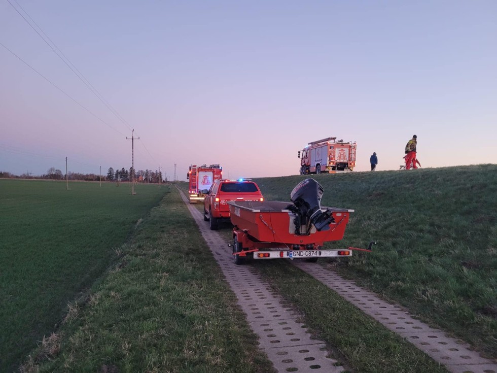 Powiat nowodworski. Z Wisły wyłowiono zwłoki mężczyzny.