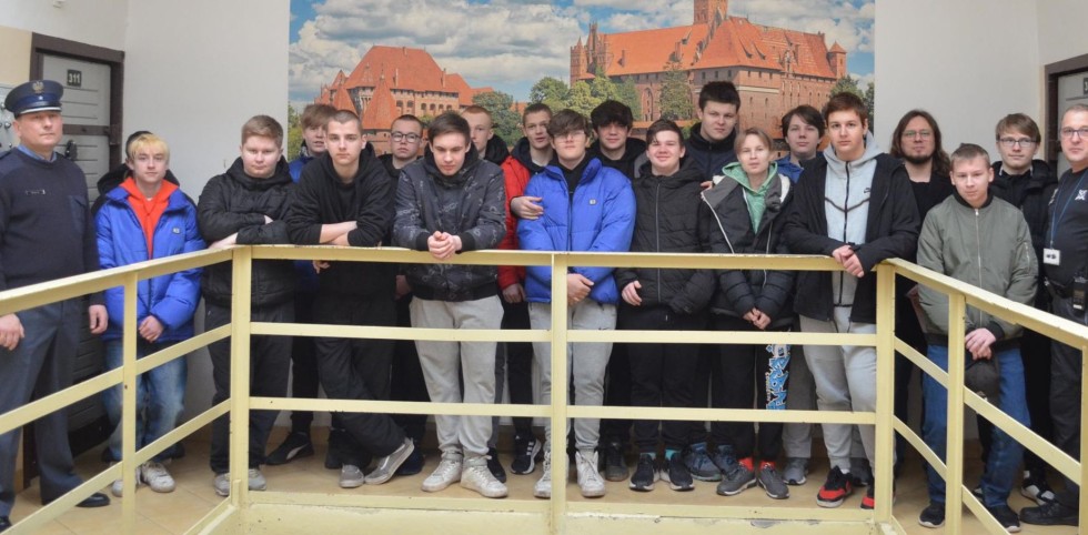 Malbork. Jak działa polski system więziennictwa? - wizyta studyjna uczniów ZST w Oddziale Zewnętrznym.