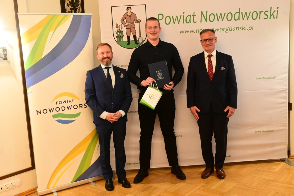 Nowy Dwór Gdański. Wręczono Nagrody Sportowe 2022.