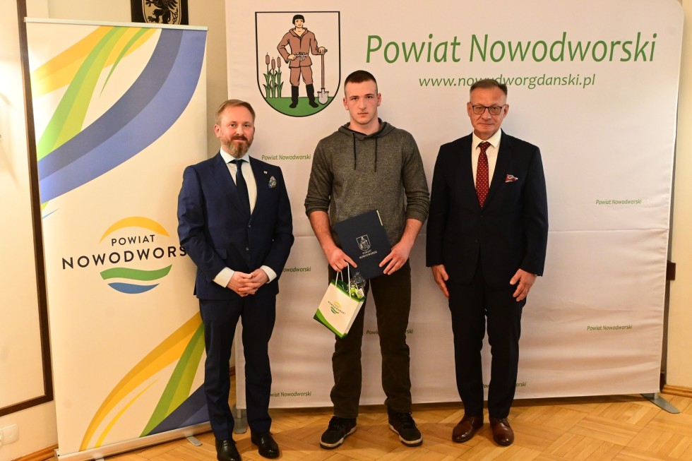 Nowy Dwór Gdański. Wręczono Nagrody Sportowe 2022.