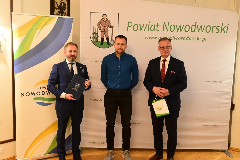 Nowy Dwór Gdański. Wręczono Nagrody Sportowe 2022.