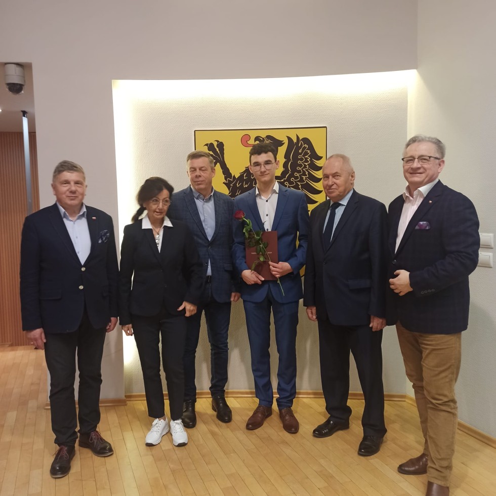 Sztum. Paweł Świderski najlepszy w Pomorskim Konkursie Wiedzy o Samorządzie Terytorialnym.