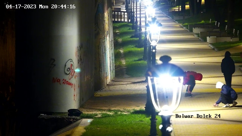 Malbork. Zatrzymano sprawców zniszczenia bulwaru nad Nogatem. Zobacz wideo i możliwości nowych kamer monitoringu miejskiego.