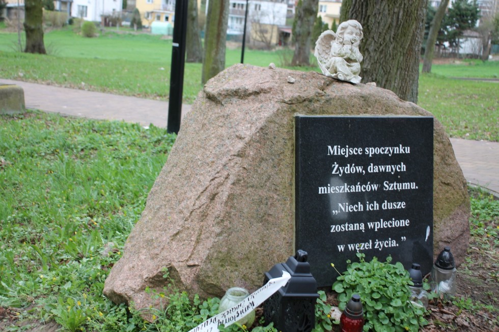 Sztum. Żonkile Pamięci – 80. rocznica wybuchu Powstania w Getcie Warszawskim.
