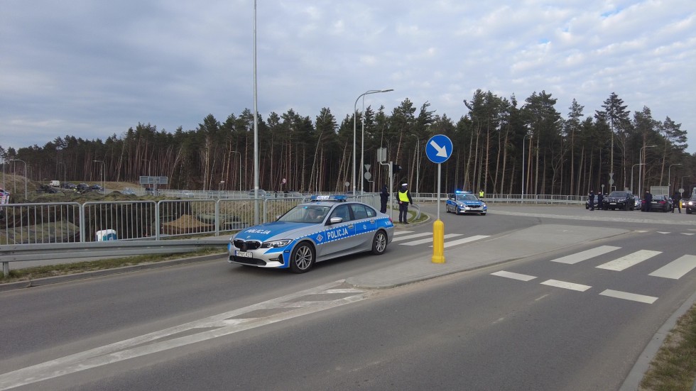 Nowy Dwór Gdański. Policjanci zabezpieczali wizytę Prezydenta RP podczas ćwiczeń ZALEW-23.