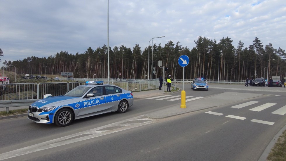 Nowy Dwór Gdański. Policjanci zabezpieczali wizytę Prezydenta RP podczas ćwiczeń ZALEW-23.
